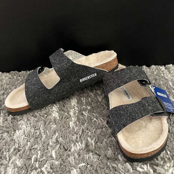NIB Birkenstock Arizona Happy Lamb Women’s Sandals - Picture 4 of 11